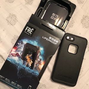Life proof phone case iPhone 7